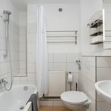 Flatlight - Shiny - Balcony - Central - Kitchen Apartment Hildesheim