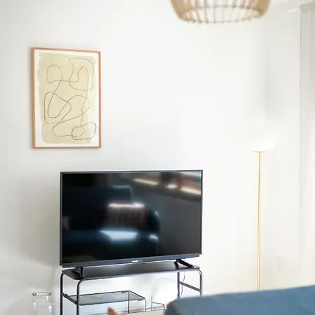Flatlight - Shiny - Balcony - Central - Kitchen Apartment